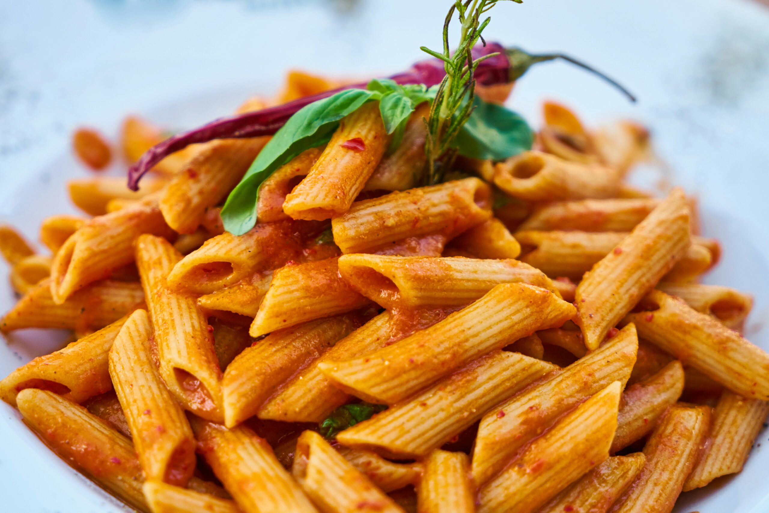 Pasta mit einer cremigen Paprikasoße in 15 Minuten