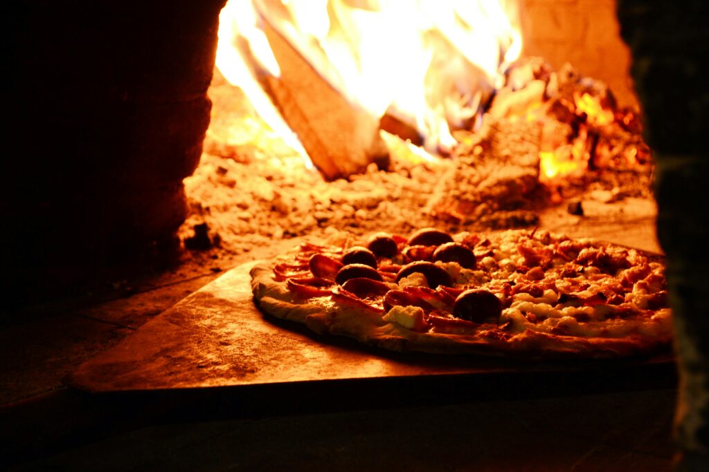 Auberginen-Tomaten-Gratin mit einer knusprigen Käsekruste
