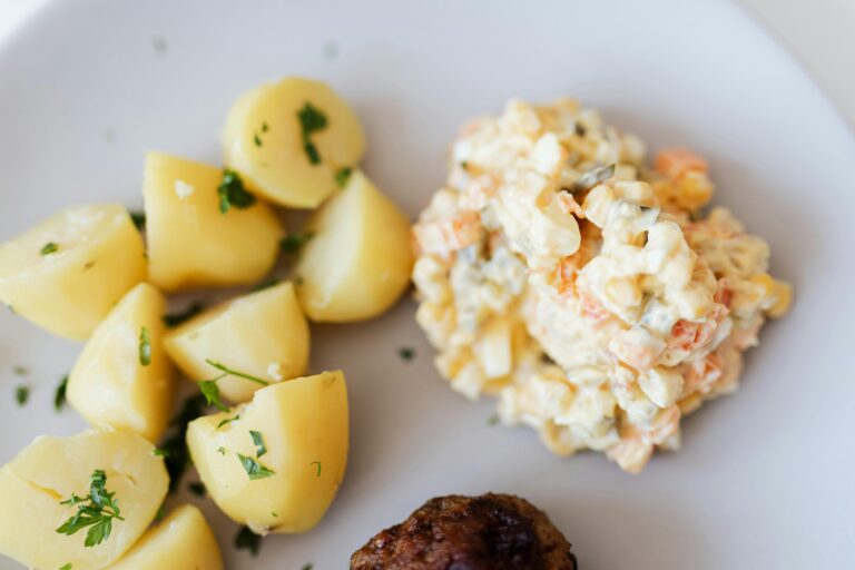 Wie gelingt Kartoffelsalat mit Mayonnaise in nur 20 Minuten?