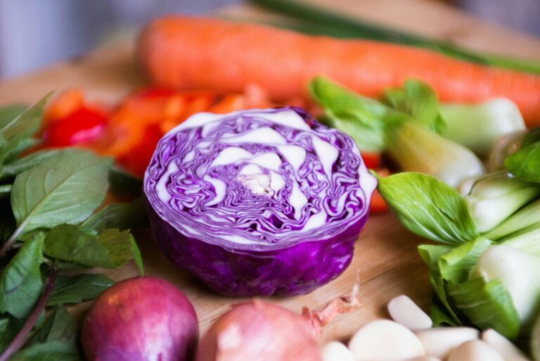 Wie gelingt Rotkohl mit Äpfeln und Zimt in kurzer Zeit?