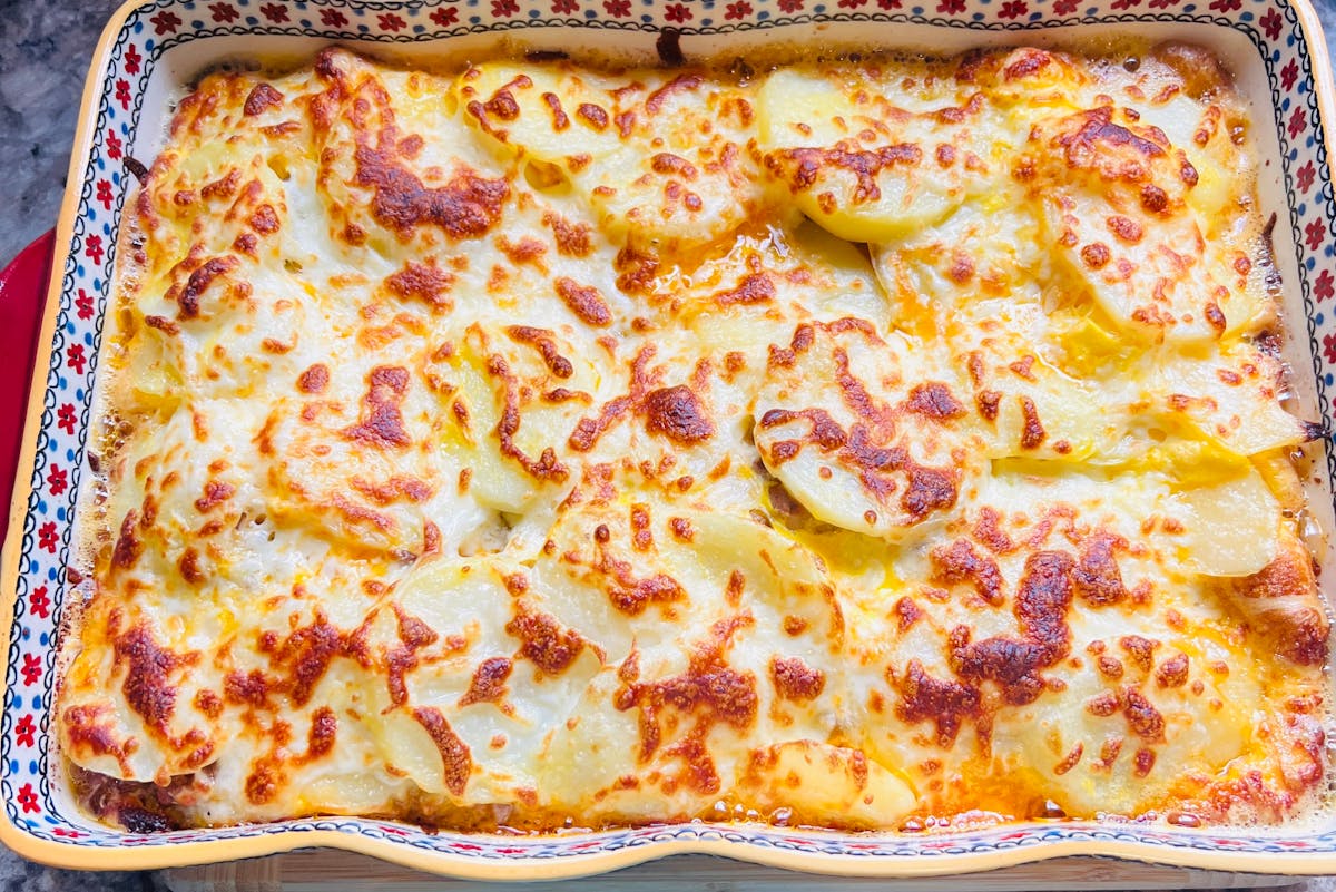 Warum wird ein Kartoffelgratin manchmal wässrig und wie kann man das verhindern