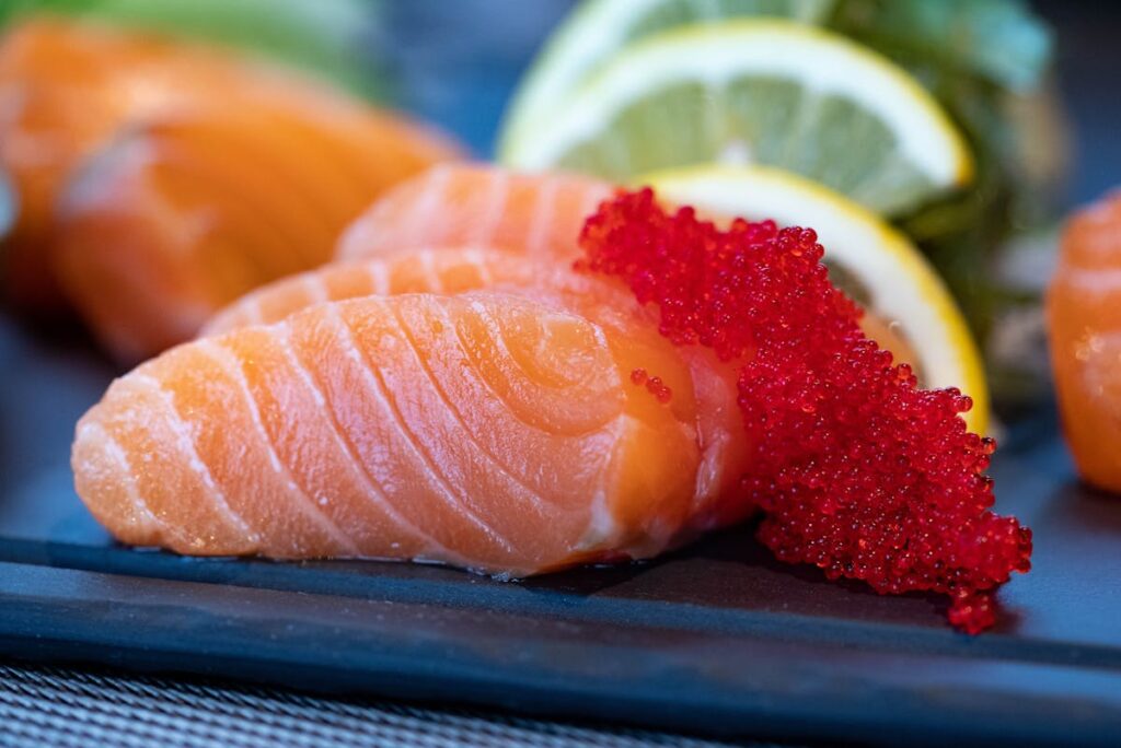 Wie lange muss Lachs in einer asiatischen Marinade ziehen, damit er den Geschmack perfekt annimmt