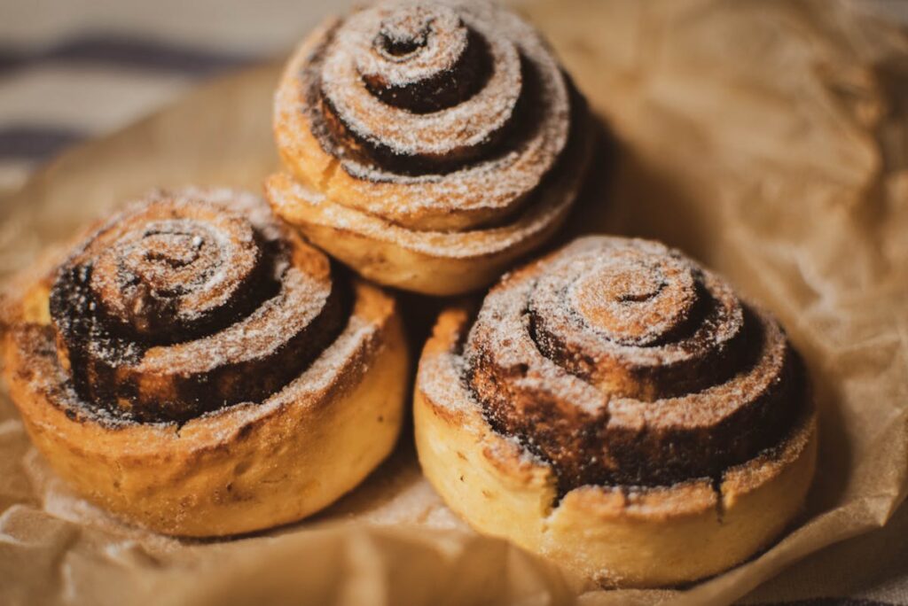Wie wird Biskuitteig luftig, ohne dass er beim Backen zusammenfällt