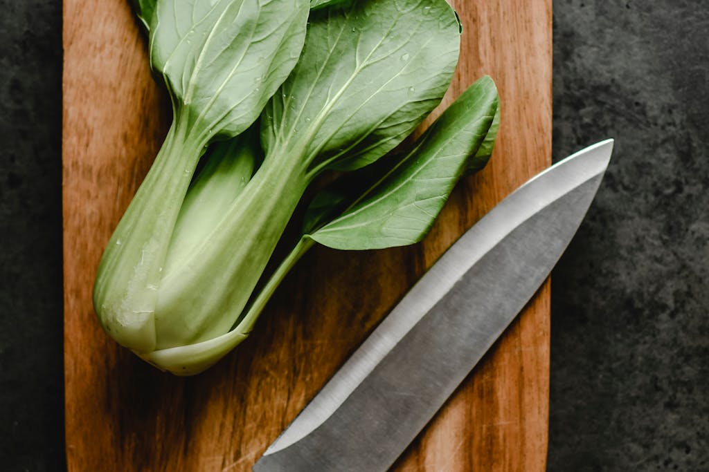 Wie wird asiatischer Pak Choi richtig angebraten, ohne dass er bitter wird