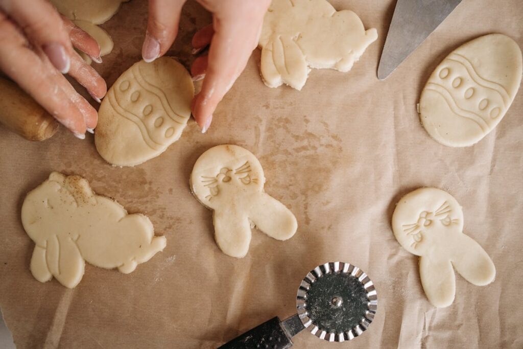 Wie gelingt ein veganer Mürbeteig für Plätzchen, der nicht bröckelt?