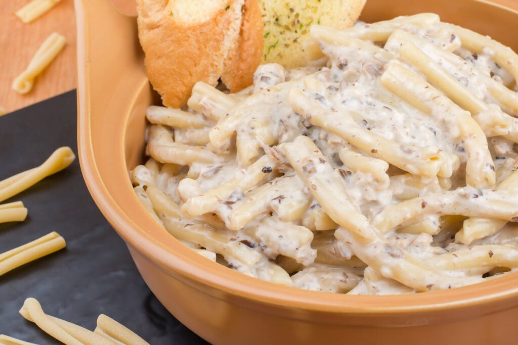 Scharfe Pasta mit Knoblauch und Chili – einfach, schnell und intensiv 25 Wie macht man scharfe Pasta mit Knoblauch und Chili